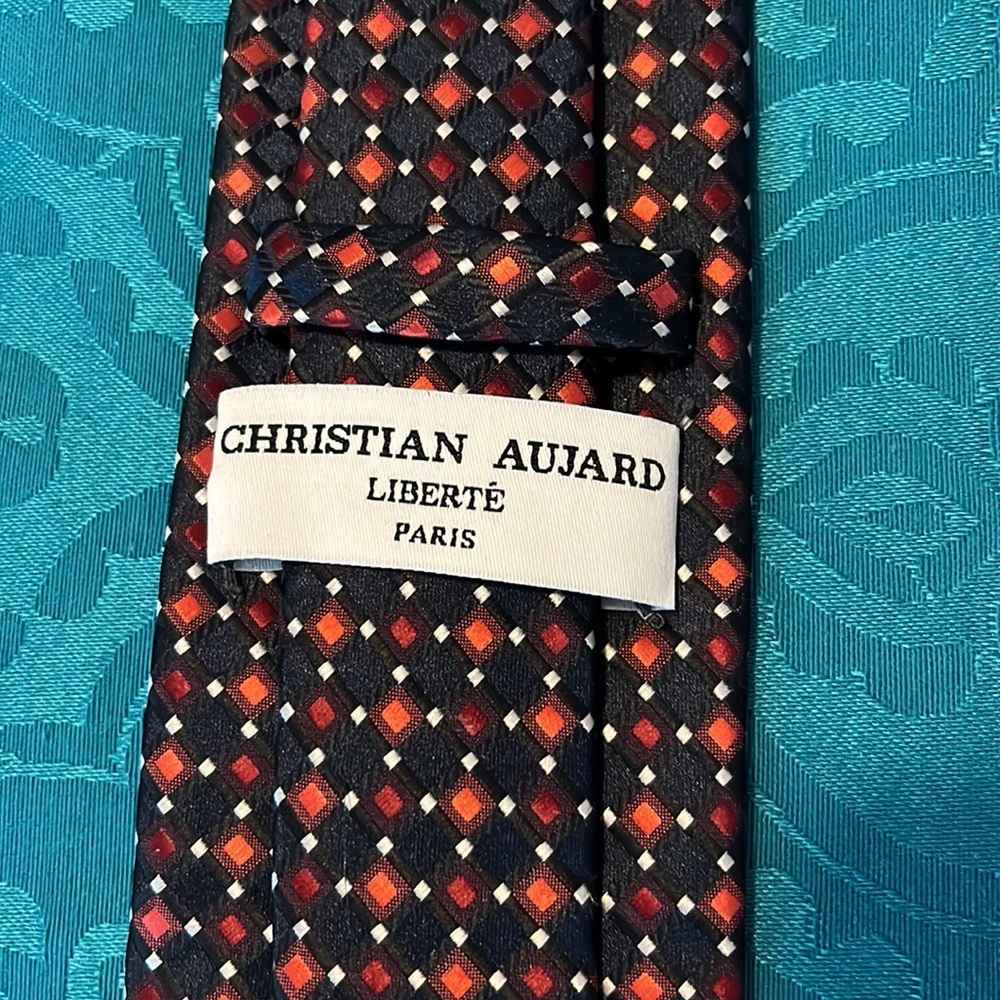 Christian Aujard Liberte tie Paris red and black